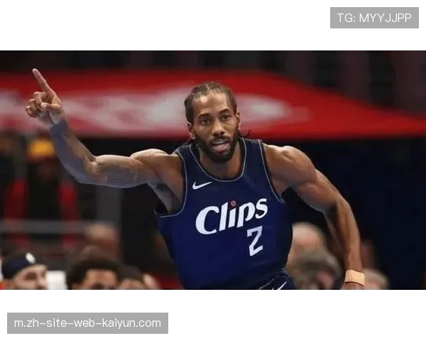 科怀·伦纳德主场砍下31分 率美国条纹队险胜世界队 科怀·伦纳德主场砍下31分 率美国条纹队险胜世界队